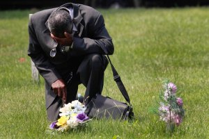 illinois-cemetery-n09070