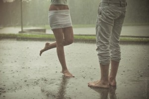random,love,barfuss,naked,feet,rain,raining-10980738c012fdd6a30668e11f42da63_h